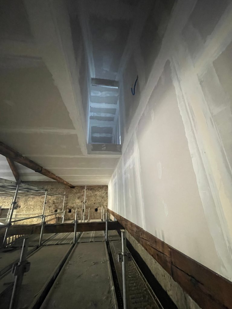 AN Rénovation - placo avec préparation pour pose escalier